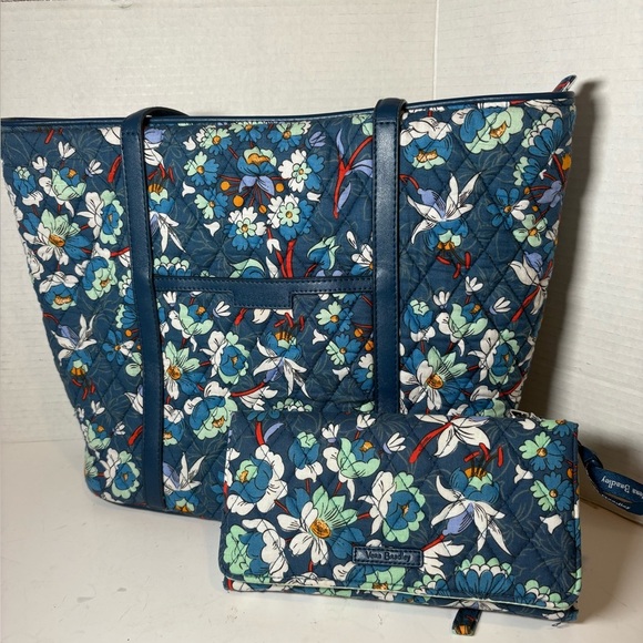 Vera Bradley TRIMMED VERA TOTE FLORAL BURST Tote & matching wallet - Picture 1 of 16